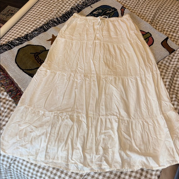 Sincerly Jules Dresses & Skirts - Sincerely Jules Cream Maxi Skirt